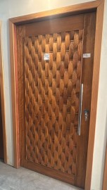 PORTA PIVOTANTE COURO MADEIRA MACI�A BATENTE CX 14CM FECHADURA ROLETE PUXADOR COMPLETA